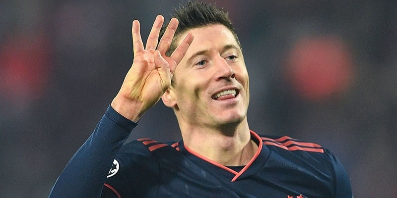 Lewandowski đang giữ kỷ lục có poker nhanh nhất tại Cúp C1 khi chơi cho Bayern